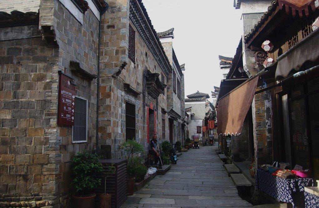 李云泽:金融监管总局将持续加强与港澳双边监管合作